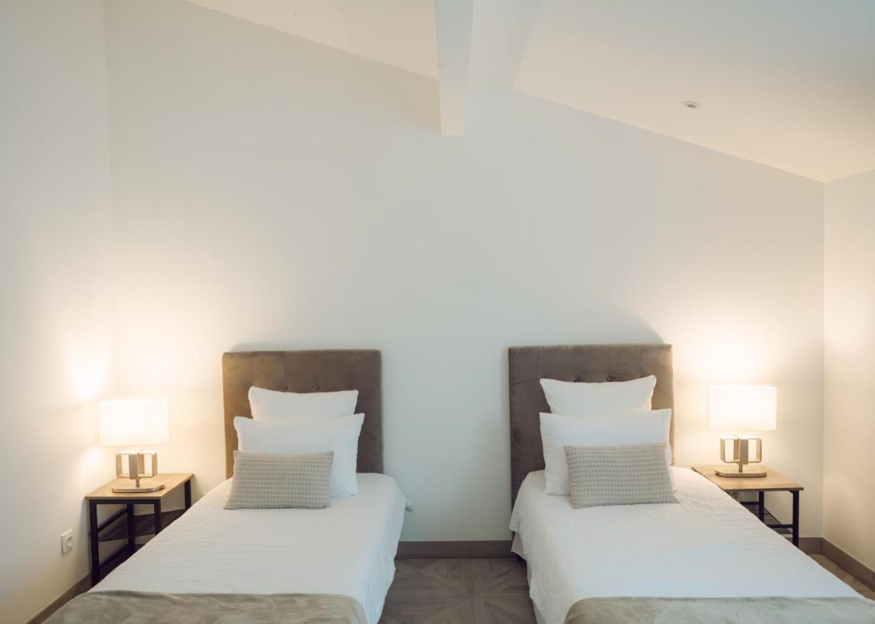 Manoir Et Appartements Avec Piscine Au Domaine De Bize Mirepoix Mirepoix  Eksteriør bilde